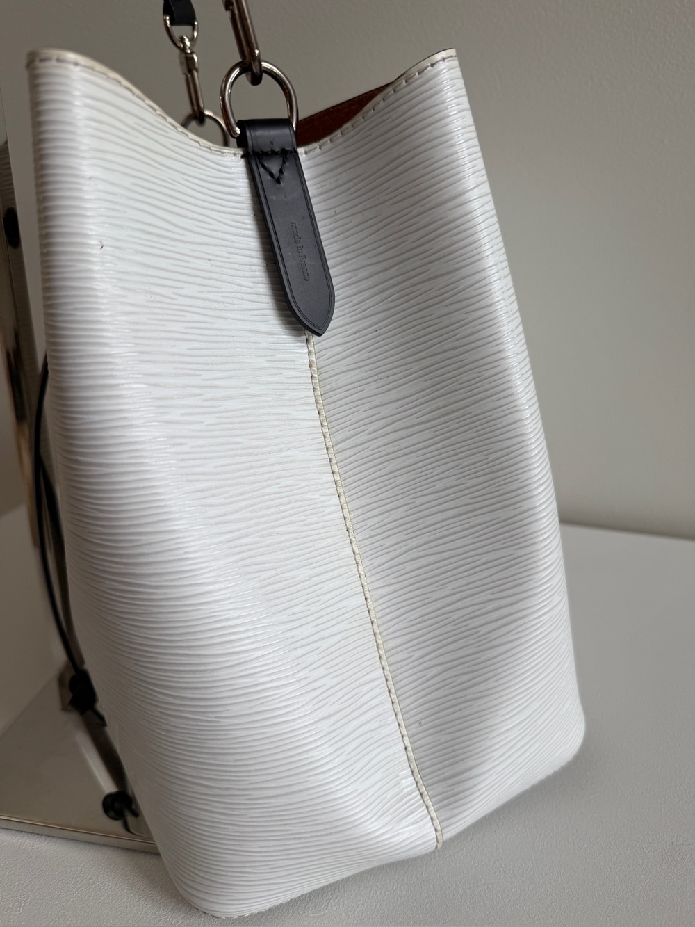 LOUIS VUITTON Epi Leather NeoNoe MM Handbag Bag White/Black - Picture 7 of 15